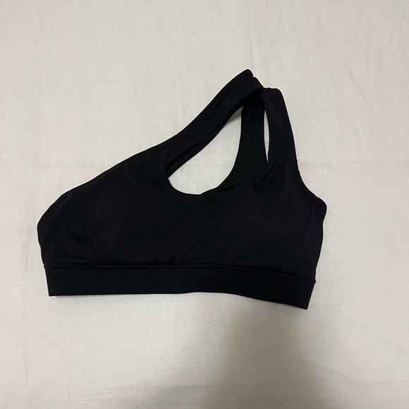 Other - Cross shoulder sports bra